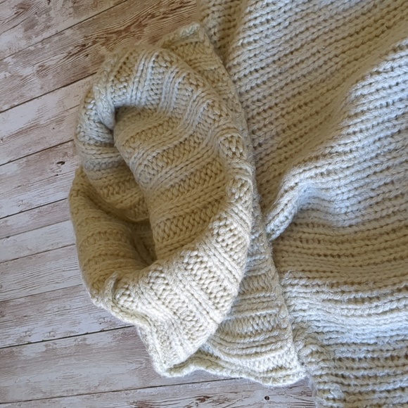 Spell La Luna Jumper Storm Chaser Collection 2012 OS - Picture 15 of 15